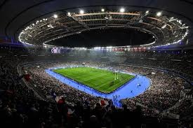 半场战报：多特2-0斯图加特，埃姆雷-詹点射，拜尔破门